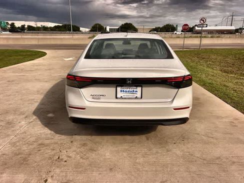 Used 2024 Honda Accord EX image 6