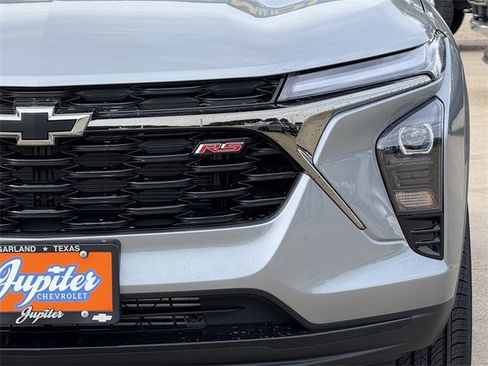 New 2026 Chevrolet Trax RS w/ Sunroof Package image 8