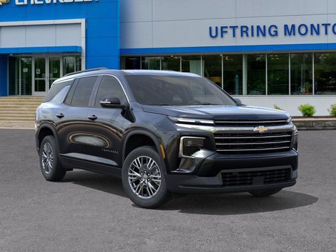 New 2026 Chevrolet Traverse LT w/ Driver Confidence Package AWD/4WD image 7