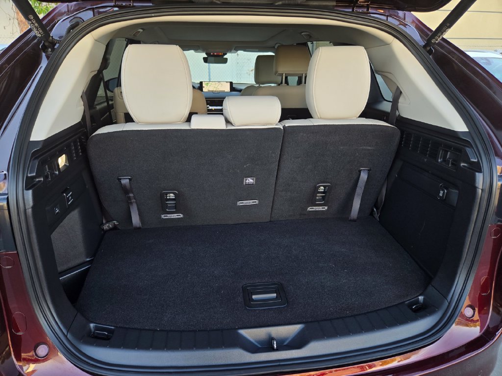 Certified 2025 MAZDA CX-90 Plug-In Hybrid w/Premium Sport AWD/4WD image 35