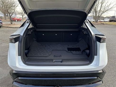 Used 2023 Nissan Ariya AWD image 14