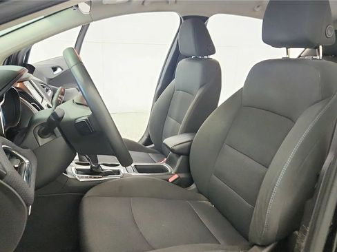 Used 2017 Chevrolet Cruze LT w/ Convenience Package FWD image 19