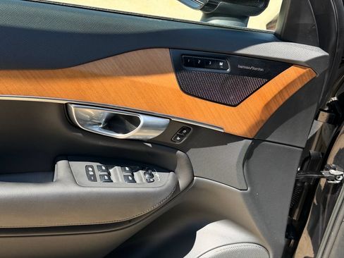 Certified 2023 Volvo XC90 T8 Plus w/ Protection Package Premier AWD/4WD image 10