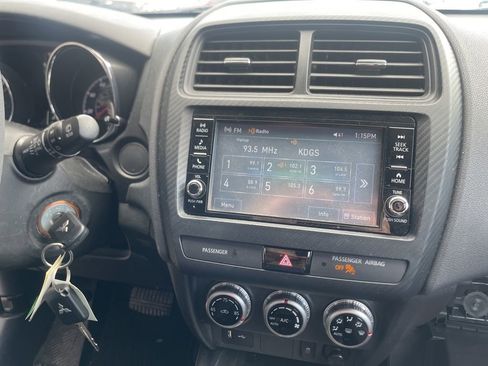 Used 2020 Mitsubishi Outlander Sport ES image 21