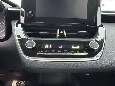 Used 2024 Toyota Corolla LE image 20