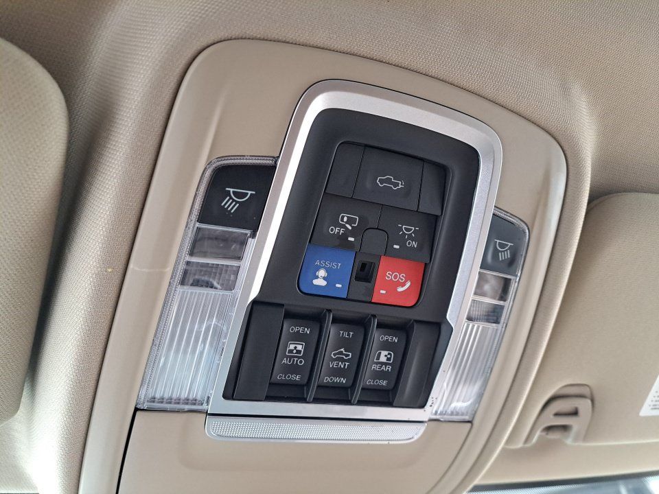 Used 2021 RAM 2500 Limited AWD/4WD image 34