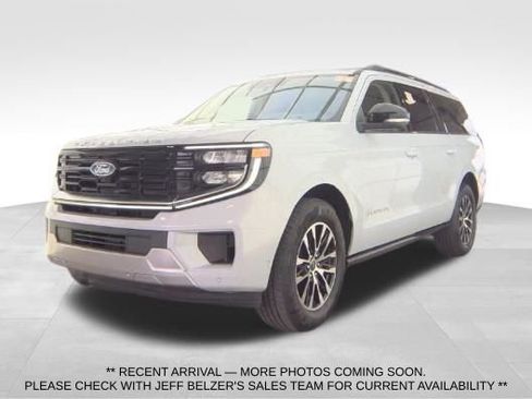 Used 2025 Ford Expedition Max Platinum AWD/4WD image 1