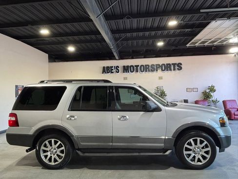 Used 2011 Ford Expedition XLT w/ 203A Rapid Spec Order Code AWD/4WD image 4