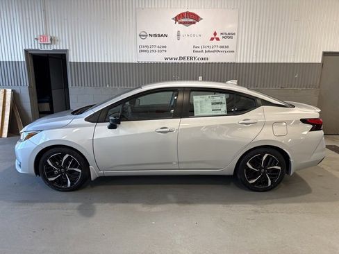 New 2025 Nissan Versa SR w/ Trunk Package image 7