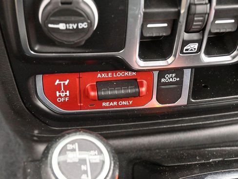 Used 2022 Jeep Gladiator Mojave w/ LED Lighting Group AWD/4WD image 23