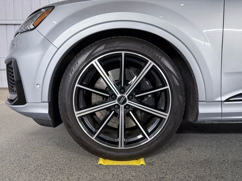Used 2021 Audi SQ7 Premium Plus w/ Executive Package AWD/4WD image 14
