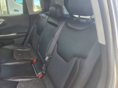 Used 2020 Jeep Compass Trailhawk AWD/4WD image 10