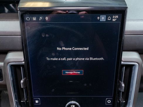 Used 2025 GMC Yukon XL Denali image 21