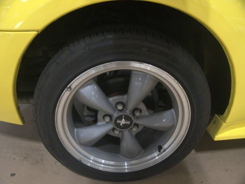 Used 2001 Ford Mustang GT RWD image 29