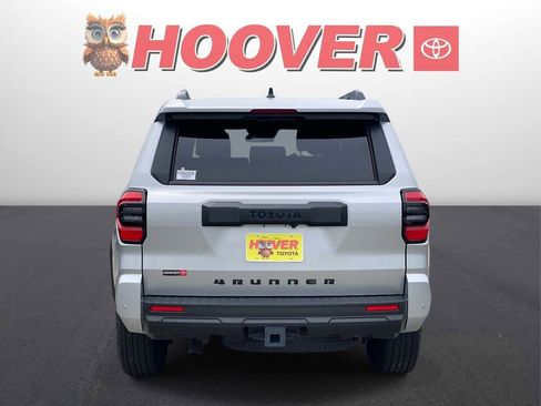 Used 2025 Toyota 4Runner TRD Off-Road AWD/4WD image 3