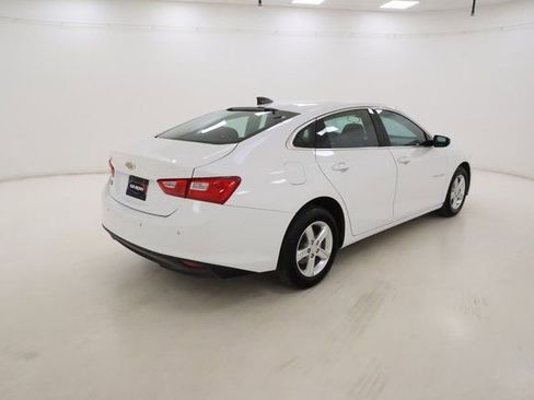 Used 2024 Chevrolet Malibu LS w/ Driver Confidence Package image 3