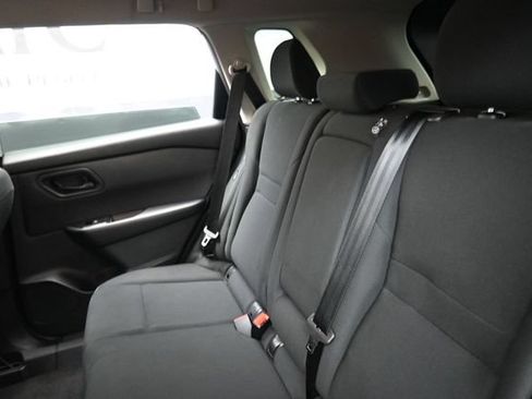 Used 2024 Nissan Rogue S AWD/4WD image 21