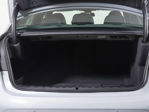 Used 2023 BMW 330i Sedan w/ M Sport Package RWD image 13