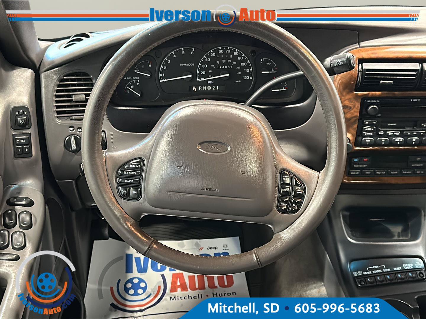 Used 2000 Ford Explorer Limited AWD/4WD image 27
