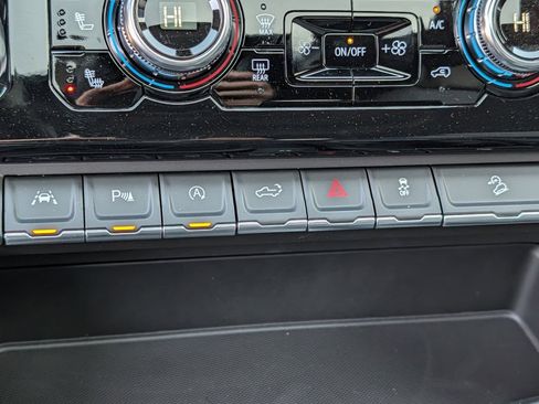 New 2026 GMC Sierra 1500 AT4 w/ Technology Package image 50