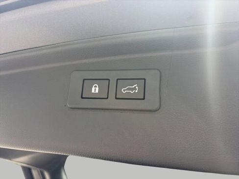 Used 2024 Subaru Outback Touring XT AWD/4WD image 8