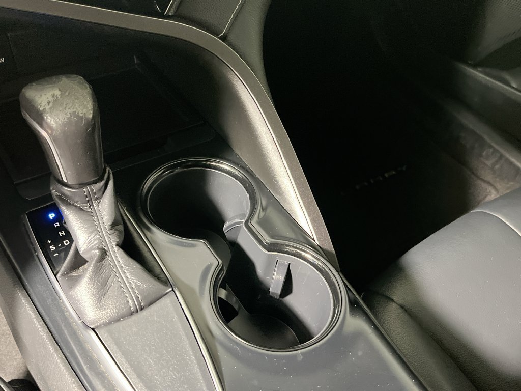 Used 2019 Toyota Camry SE FWD image 21