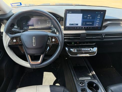 Used 2024 Lincoln Corsair Reserve w/ Equipment Group 201A FWD image 12