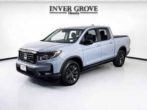 Used 2023 Honda Ridgeline Sport image 1