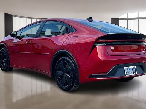 Used 2026 Toyota Prius LE image 9