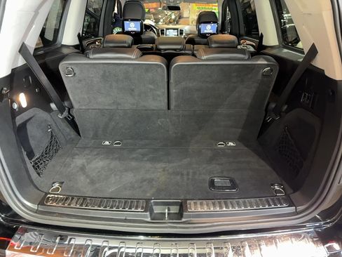 Used 2015 Mercedes-Benz GL 450 4MATIC image 77