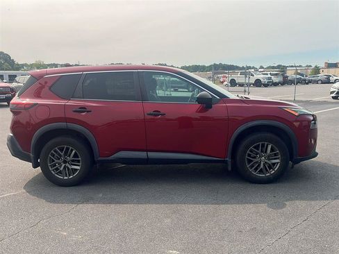 Used 2021 Nissan Rogue S FWD image 2