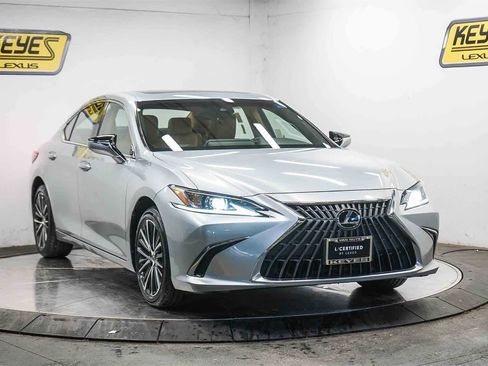 Used 2023 Lexus ES 350 w/ Premium Package image 5