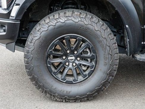 Used 2025 Ford F150 Raptor AWD/4WD image 11