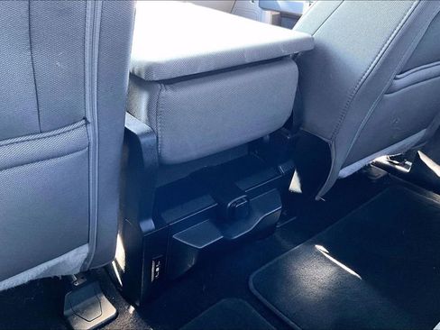 Used 2018 Ford F150 XLT w/ XTR Package image 35