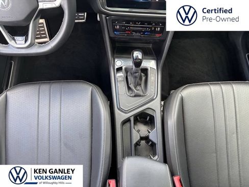 Certified 2023 Volkswagen Tiguan SE R-Line FWD image 17