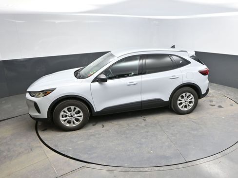 Used 2025 Ford Escape Active image 24
