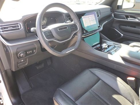 Used 2022 Jeep Wagoneer Series II image 18