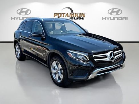 Used 2018 Mercedes-Benz GLC 300 image 3