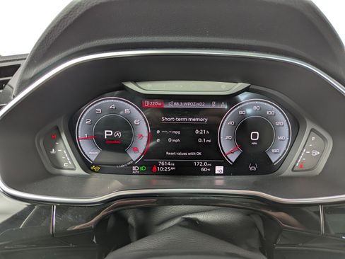 Certified 2025 Audi Q3 2.0T Premium Plus w/ Premium Plus Package image 27