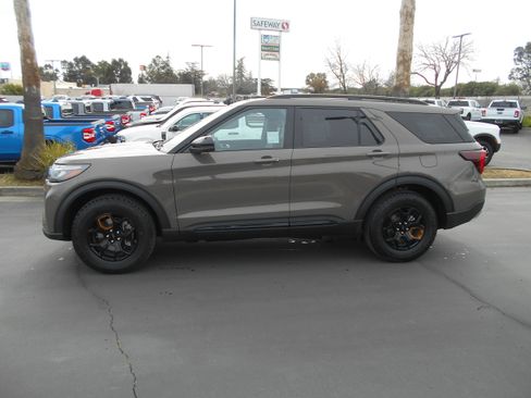 New 2026 Ford Explorer Tremor image 25