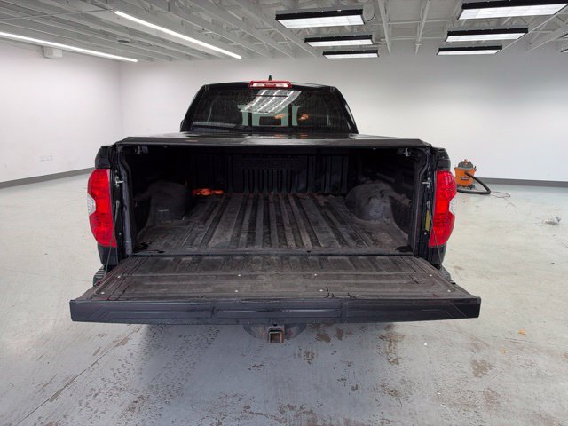 Used 2021 Toyota Tundra Limited w/ Limited Premium Package AWD/4WD image 8
