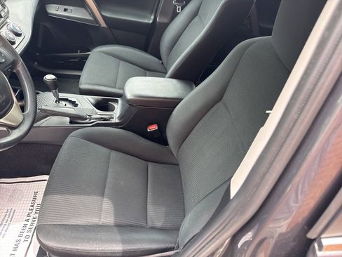 Used 2015 Toyota RAV4 LE AWD/4WD image 18