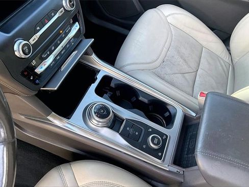 Used 2020 Ford Explorer Platinum image 13