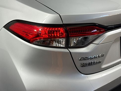 Used 2023 Toyota Corolla LE image 35