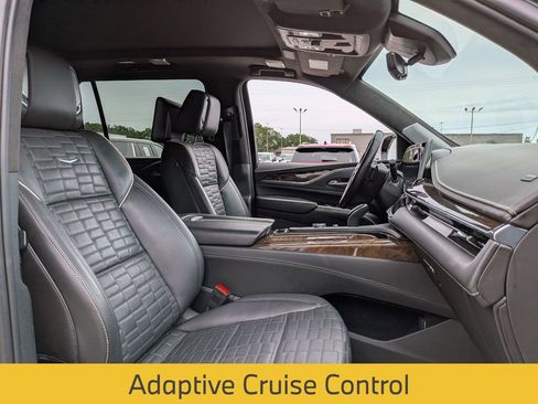 Used 2024 Cadillac Escalade ESV Sport Platinum w/ LPO, ONYX Package AWD/4WD image 30