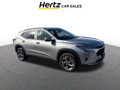 Used 2025 Chevrolet Trax LT