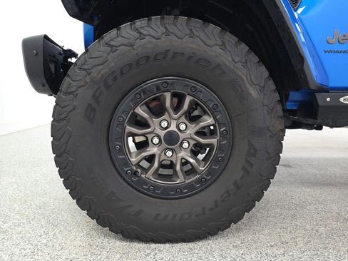Used 2023 Jeep Wrangler Unlimited Rubicon 392 w/ Xtreme Recon 35" Tire Package image 27