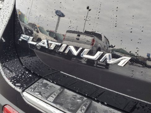 Used 2023 Ford Explorer Platinum w/ Technology Package image 32