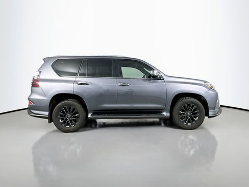 Used 2023 Lexus GX 460 Premium w/ Accessory Package AWD/4WD image 8
