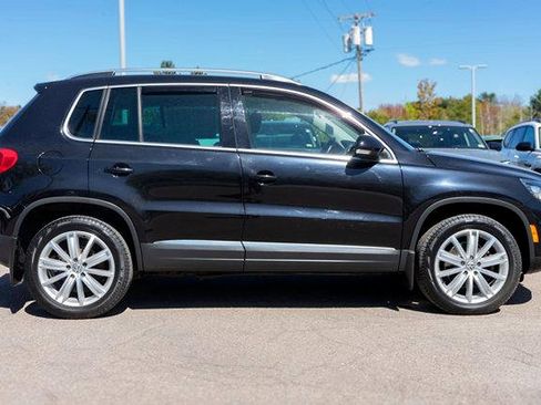 Used 2016 Volkswagen Tiguan SE AWD/4WD image 6